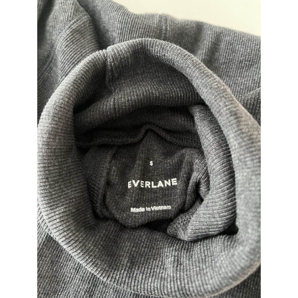 Everlane The Luxe Rib Turtleneck in Gray Size Small - Picture 5 of 8